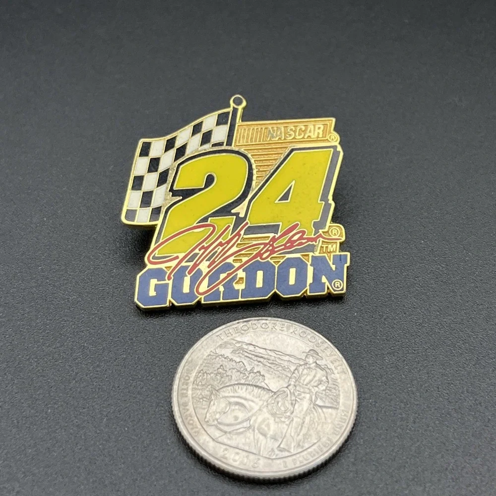 Jeff Gordon‎ #24 NASCAR Hendrick Motorsports Lapel Hat Pin